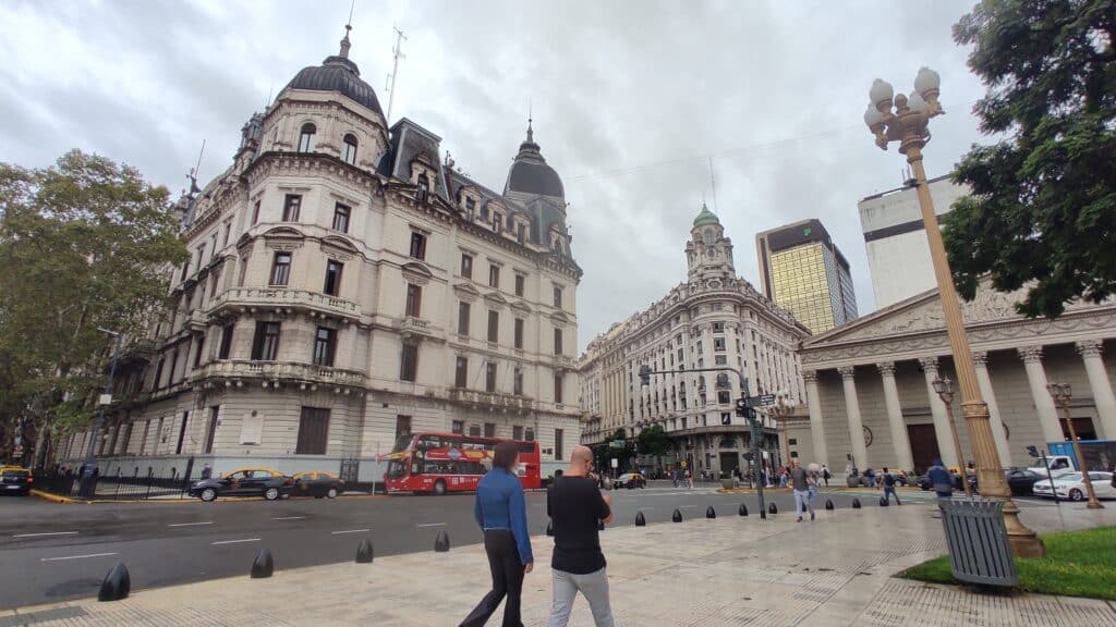 plaza de mayo in buenos aires